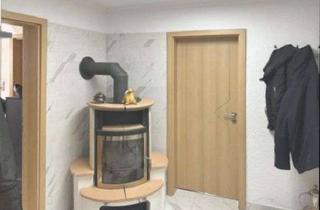 Anlageobjekt in 84066 Mallersdorf-Pfaffenberg, Ruhiges Mehrfamilienhaus mit großem Garten