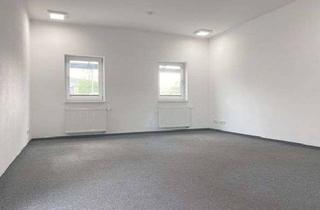 Büro zu mieten in 93128 Regenstauf, Modernes Gewerbeanwesen mit Hallen und Büroflächen