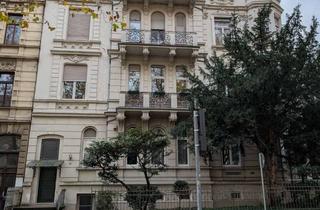 Wohnung kaufen in 65185 Wiesbaden, 4 Zimmer Wohnung in Stilaltbau in zentraler Stadtlage von Wiesbaden