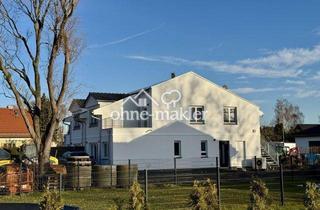 Wohnung mieten in Am Lupinenfeld 33, 12621 Berlin, Erstbezug: Helle 3-Zimmer Wohnung mit Einbauküche, Garten und Stellplatz in ruhiger Seitenstraße