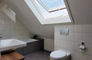 Wohnung kaufen in Hauptstraße 103, 53842 Troisdorf, MANNELLA *Kompakt-Klasse* Helle Dachgeschosswohnung in zentraler Lage von Spich