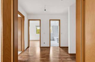 Wohnung kaufen in 16562 Hohen Neuendorf, Zwei Zimmer plus Hobbyraum in hübscher Wohnanlage