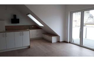 Wohnung mieten in Rossmarkt 11, 55239 Gau-Odernheim, Neubau Erstbezug: Helle 3- ZImmer-Dachgeschosswohnung, Balkon & Aufzug, Stellplatz, Petersbergblick