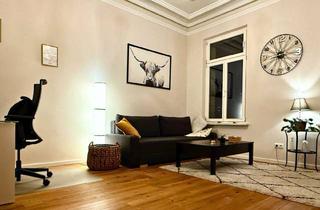 Wohnung mieten in Karolinenstraße 128, 90763 Südstadt, Helle 2-Zimmer-Wohnung mit Balkon, Einbauküche & Stellplatz – modern & gemütlich