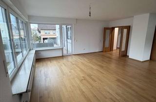 Wohnung mieten in 61137 Schöneck, 4,5-Zimmer Maisonette-Wohnung mit Balkon und Gartenanteil in Schöneck