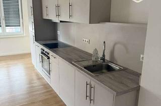 Wohnung mieten in George Klingenbergstrasse 19, 10318 Berlin, Exclusive 2 Bedroom Apartment with Kitchen, Balcony and Parking Garage