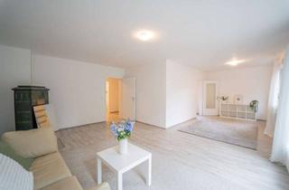 Doppelhaushälfte kaufen in 22395 Sasel, Großzügige, renovierte Doppelhaushälfte in ruhiger Lage auf Pfeifenstielgrundstück!