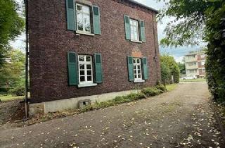 Haus mieten in Schulte-Marxloh-Str., 47169 Marxloh, Geräumigiges Einfamilienhaus - Perfekt als Mehrgenerationshaus - mit großem Garten in Duisburg