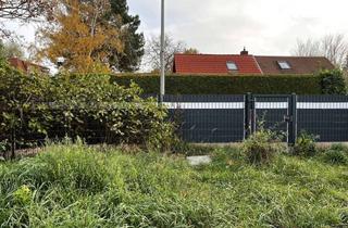 Grundstück zu kaufen in 13591 Staaken, Bauen und sparen – Rohbau mit Entwicklungsmöglichkeiten.