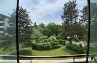 Wohnung kaufen in Lorenz-Hagen-Weg, 81737 München, Helle 2-Zimmer Wohnung mit Balkon im 2. OG in München-Perlach