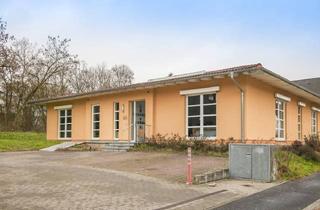 Praxen kaufen in 97688 Bad Kissingen, Quadratisch, praktisch, flexibel – außergewöhnliche Gewerbeimmobilie in Bad Kissingen OT Hausen