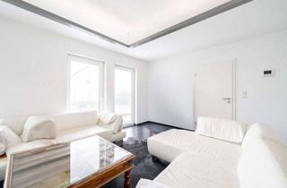 Villa kaufen in 96465 Neustadt, Großzügig Wohnen mit Ausblick! + Doppelgarage + Sauna + Terrasse + Einbauküche!