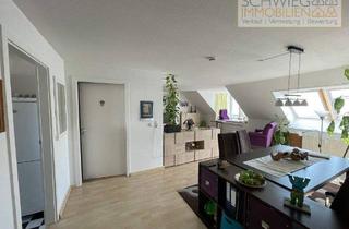 Wohnung kaufen in 14471 Potsdam, Potsdam - Dachgeschosswohnung in Potsdam West, 2 Zimmer, Küche, Bad, Kellerraum und PKW-Stellplatz