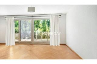 Wohnung kaufen in 40629 Düsseldorf, Düsseldorf - Großzügige 3-Zimmer-Wohnung mit 2 Balkonen und Tiefgaragenstellplatz - stilvoll wohnen am Waldrand