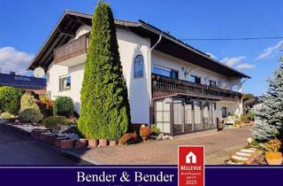 Mehrfamilienhaus kaufen in 57610 Altenkirchen, Altenkirchen - Teilvermietetes 4-Familienhaus mit zahlreichen Nebengebäuden in begehrter Wohnlage von Altenkirchen!