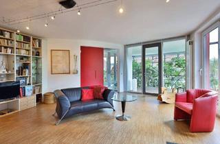 Haus kaufen in 71111 Waldenbuch, Waldenbuch - Exklusives Haus mit Einliegerwohnung, Wintergarten und moderner Energietechnik