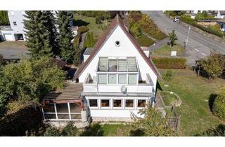 Haus kaufen in 96450 Coburg, Coburg - Zweifamilienhaus mit großem Garten und Potenzial! - Coburg