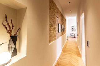 Wohnung kaufen in Torstraße 220, 10115 Berlin, Berlin - Stilvoller Altbau-Traum in Bestlage Mitte - 2,5 Zimmer mit luxuriösem Interior-Konzept