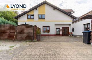 Mehrfamilienhaus kaufen in 04613 Lucka, Lucka - Gepflegtes Mehrfamilienhaus in Lucka inkl. 1.100 m² Baugrundstück.