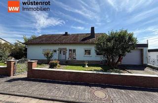 Einfamilienhaus kaufen in 65558 Holzheim, Holzheim - Freistehendes Einfamilienhaus mit zwei Garagen und großen Grundstück in Holzheim!