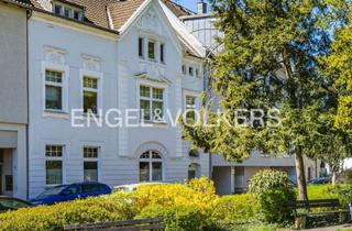 Wohnung kaufen in 40721 Hilden, Hilden - Altbaucharme trifft City-Flair: 4-Zimmer-Wohnung in bester Lage von Hilden