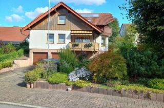 Haus kaufen in 34474 Diemelstadt, Diemelstadt-Wrexen - Zweifamilienhaus mit Doppelgarage in idyllischer Lage in Diemelstadt-Wrexen