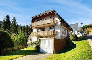 Mehrfamilienhaus kaufen in 79822 Titisee-Neustadt, Titisee-Neustadt - Mehrfamilienhaus mit drei Einheiten - vielseitig nutzbar in Titisee-Neustadt zu verkaufen