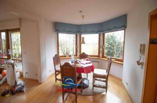 Haus kaufen in Tuningen, 78609 Tuningen, Tuningen - Tuningen: 1-2-Familienhaus mit Studio-Wohnung im OG, idyllischem Garten & Terrassen - solide Substanz, Modernisierung erforderlich, sofort frei!