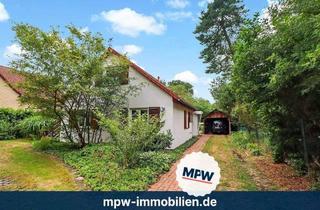 Einfamilienhaus kaufen in 14612 Falkensee, Falkensee - Einfamilienhaus mit Potenzial: großer Garten und Platz zum verwirklichen