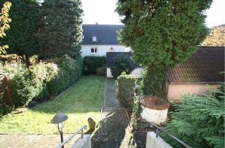 Haus kaufen in 45964 Gladbeck, Gladbeck - GENERATIONENHAUS IN GLADBECK MIT TERRASSE, BALKON, GARAGE UND GROSSEM GARTEN