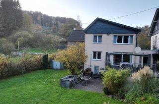 Einfamilienhaus kaufen in 51645 Gummersbach, Gummersbach - Liebevoll gepflegtes Einfamilienhaus in zentraler Lage von Gummersbach!