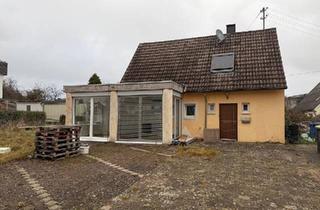 Einfamilienhaus kaufen in 89331 Burgau, Burgau - Einfamilienhaus ca. 85qm mitten in Burgau Renovierungsbedürftig