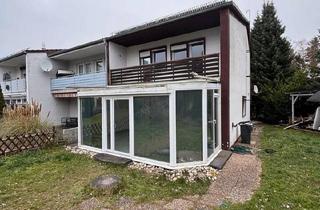 Haus kaufen in 36251 Bad Hersfeld, Bad Hersfeld - Reihenendhaus auf dem Johannesberg mit viel Potential