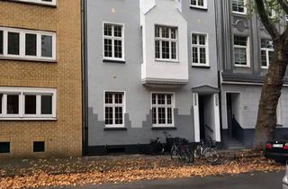 Haus kaufen in 44803 Bochum, Bochum - Mfh in ruhiger Seitenstraße, Duisburg, Düssern