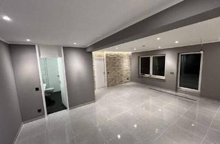 Wohnung kaufen in Sulzer Str. 84/3, 72218 Wildberg, Wildberg - Moderne & frisch sanierte 2-Zimmer-Wohnung mit großem Balkon, Garage und Stellplatz, Toplage