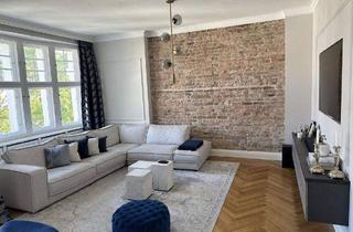 Wohnung kaufen in 14199 Berlin, Berlin - Provisionsfrei: Hochwertig sanierte Altbauwohnung mit offenem Wohnbereich, Balkon und zwei Bädern.