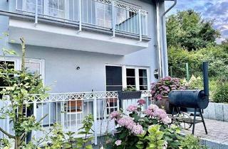 Haus kaufen in 76703 Kraichtal, Kraichtal - Charmantes Zweifamilienhaus mit Garten in begehrter Lage von Kraichtal