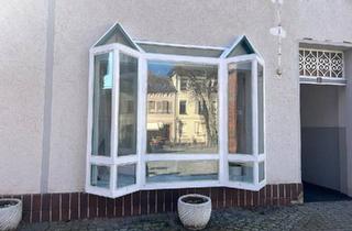 Mehrfamilienhaus kaufen in 39340 Haldensleben, Haldensleben - Teilsaniertes Mehrfamilienhaus mit Gewerbe