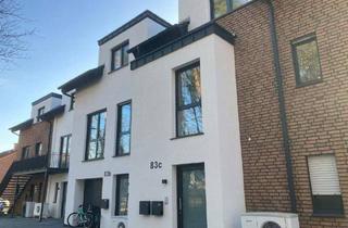 Reihenhaus kaufen in Teutoburger Weg 83B, 33758 Schloß Holte-Stukenbrock, Schloß Holte-Stukenbrock - Großzügig wohnen im Grünen. Ideal für Familien die sicher in das eigene Heim investieren möchten