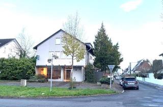 Haus kaufen in 40593 Düsseldorf, Düsseldorf - Top-Lage in Urdenbach 3-Familienhaus Reutlinger Str. 9