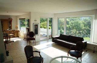 Wohnung kaufen in Habichtstr. 25, 45134 Essen, Essen - Großzügige 4-Zimmer-Wohnung mit 2 Balkonen und Einzelgarage in Essen-Stadtwald - provisionsfrei