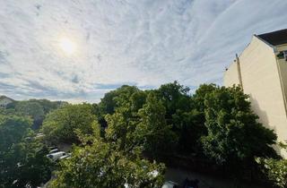 Haus kaufen in 10823 Berlin, Berlin - Wohlfühlen in Schöneberg: Lichtdurchflutete Wohnung mit Südbalkon!