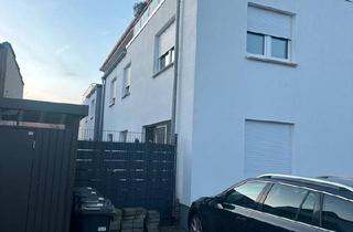 Wohnung kaufen in 29221 Celle, Celle - Moderne Maisonette-Einheiten im Landgestüt