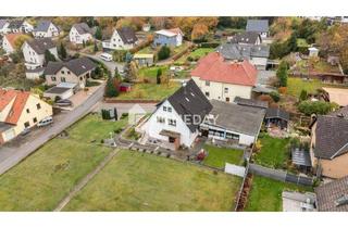 Haus kaufen in 32120 Hiddenhausen, Hiddenhausen - Gepflegtes Zweifamilienhaus mit Garten in ruhiger Lage von Hiddenhausen-Schweicheln
