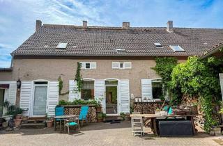 Haus kaufen in 14827 Wiesenburg, Wiesenburg/Mark - Stilvolles Herrenhaus mit historischem Flair und großzügigem Raumkonzept