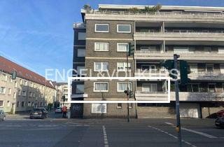 Wohnung kaufen in 47441 Moers, Moers - 2021 modernisierte, großzügige Wohnung - 2 Balkone - 2 Garagenstellplätzen - Aufzug - in zentraler Lage von Moers