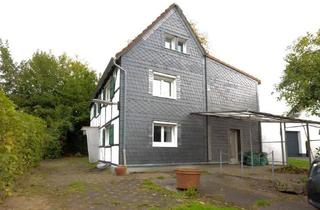 Einfamilienhaus kaufen in 51381 Leverkusen, Leverkusen (Bergisch Neukirchen) - Heimwerker aufgepasst !! Freistehendes Fachwerkhaus * Renovierungsbedarf * ca. 132 m² Wfl. * ca. 354 m² Grundstück * ...