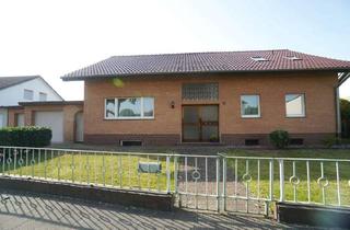 Einfamilienhaus kaufen in 33104 Paderborn, Paderborn / Sennelager - Einfamilienhaus mit Einliegerwohnung in ruhiger Wohnlage in Paderborn-Sennelager