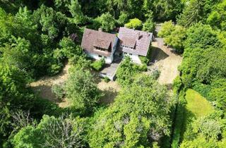 Haus kaufen in 96450 Coburg, Coburg - 2 Häuser auf 3.030 m² Grund, in unverbrauchter Natur, am Fuße des Festungsberges!