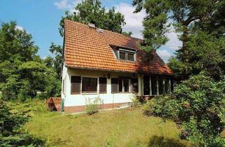 Einfamilienhaus kaufen in 14089 Berlin, Berlin - Sanierungsbedürftiges EFH mit herrlichem Garten & Baulandreserve in gefragter Lage von Berlin-Kladow